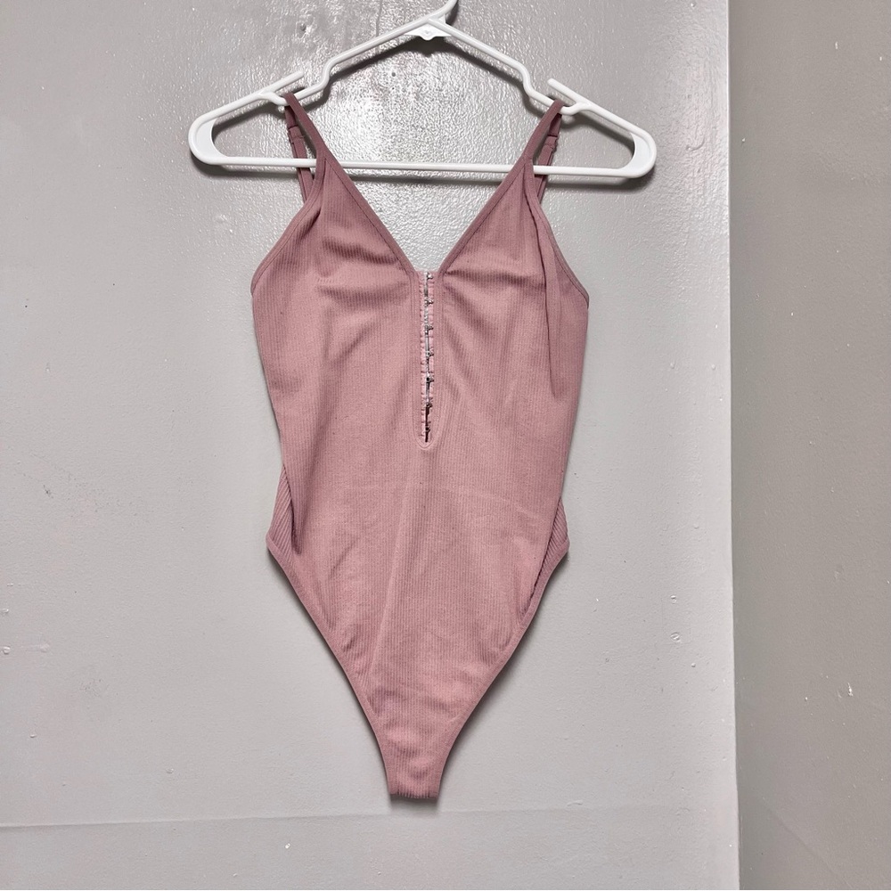 Forever 21 Women’s Mauve Bodysuit